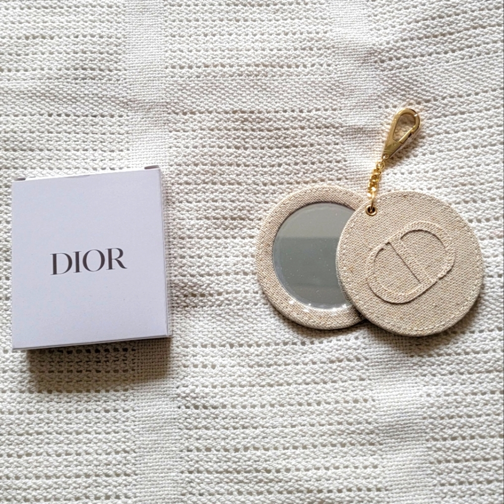 Dior Keychain travel compact mirror